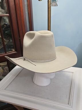 Cowboy hat: Vintage American Hat Co